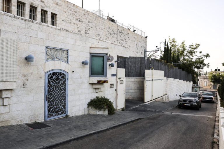 uk,-israel-reach-deal-to-preserve-british-mission-in-jerusalem