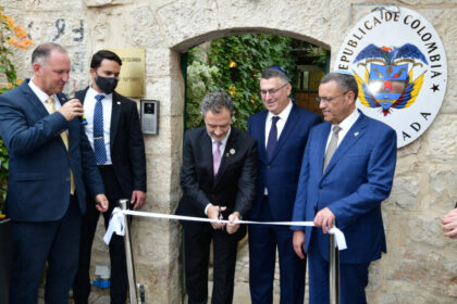 colombia-opens-embassy-in-jerusalem