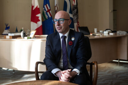 edmonton-mayor-says-he-may-take-province-to-court-over-forced-infill-bylaw-change