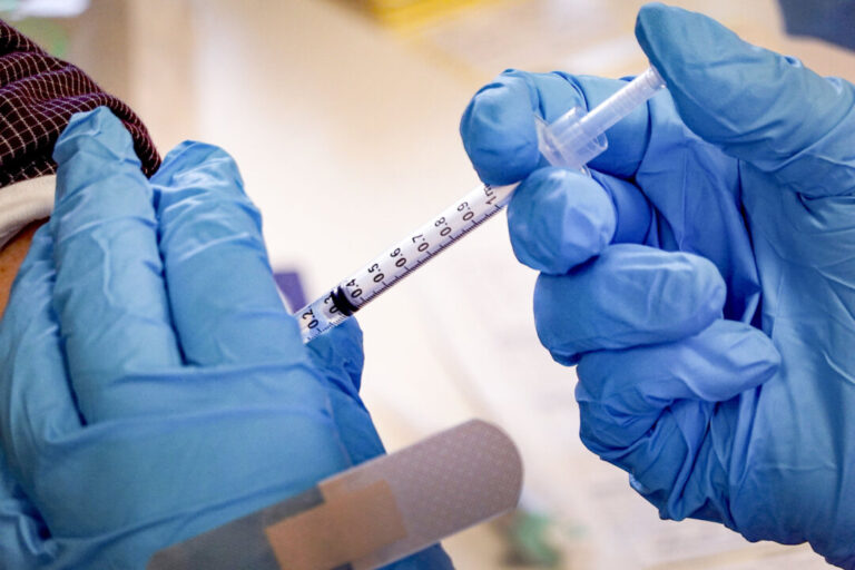 journal-retracts-covid-19-vaccine-paper-based-on-faked-content