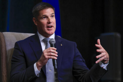 carney-appoints-astronaut-jeremy-hansen-to-advise-government-on-new-space-strategy