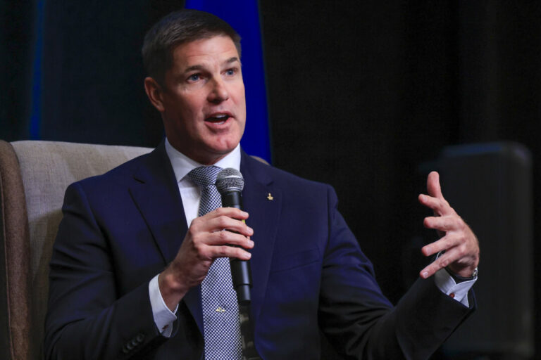 carney-appoints-astronaut-jeremy-hansen-to-advise-government-on-new-space-strategy