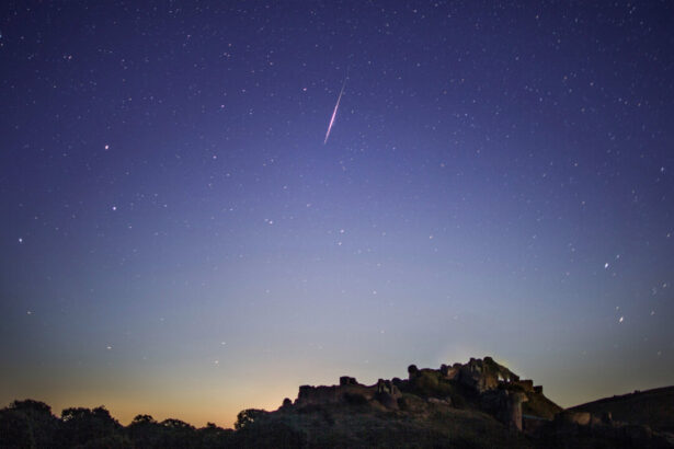 the-best-meteor-shower-of-the-year-will-peak-soon—here’s-what-you-need-to-know