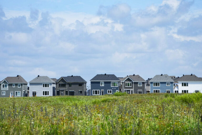$10-for-a-lot:-manitoba-municipality-hopes-to-bring-in-more-residents