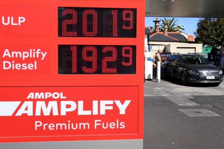 ampol-to-acquire-about-500-petrol-stations-in-$1.1-billion-deal