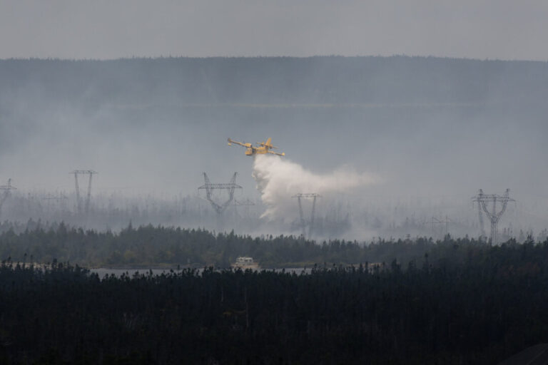 wildfires-in-newfoundland-and-labrador,-nova-scotia-have-residents-on-high-alert