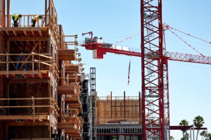us-apartment-building-permits-fall-23-percent-from-pandemic-boom