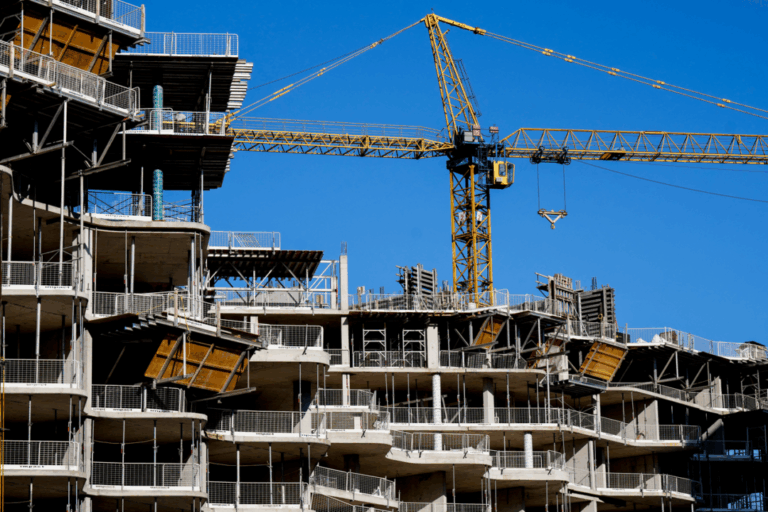 more-private-sector-funding-needed-to-address-housing-crisis:-federal-agency-economist
