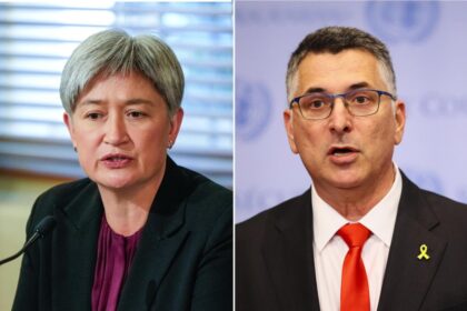 israel-retaliates-with-visa-ban-on-australian-officials-after-mp-blocked