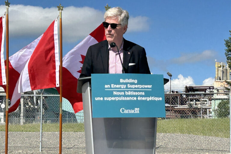 hodgson-‘hopeful’-first-batch-of-major-projects-announcements-to-start-in-fall