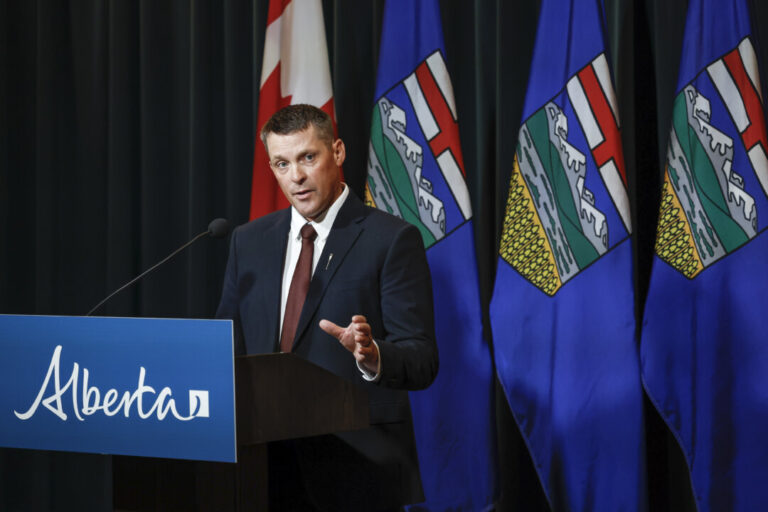 alberta-government-rolls-back-controversial-changes-to-expense-disclosure-policy