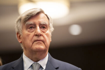 lucien-bouchard-urges-parti-quebecois-leader-to-reconsider-promise-to-hold-referendum