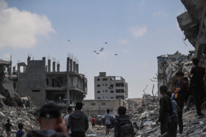 israeli-defense-chief-warns-gaza-city-could-face-rafah-fate-unless-hamas-disarms,-frees-hostages