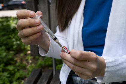 opioid-deaths-drop-nationally,-but-rise-in-quebec-and-newfoundland-and-labrador