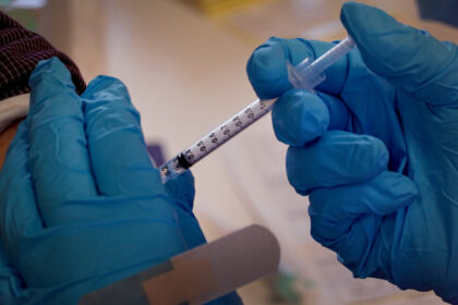 alberta-announces-$100-cost-for-covid-19-vaccines-beginning-this-fall