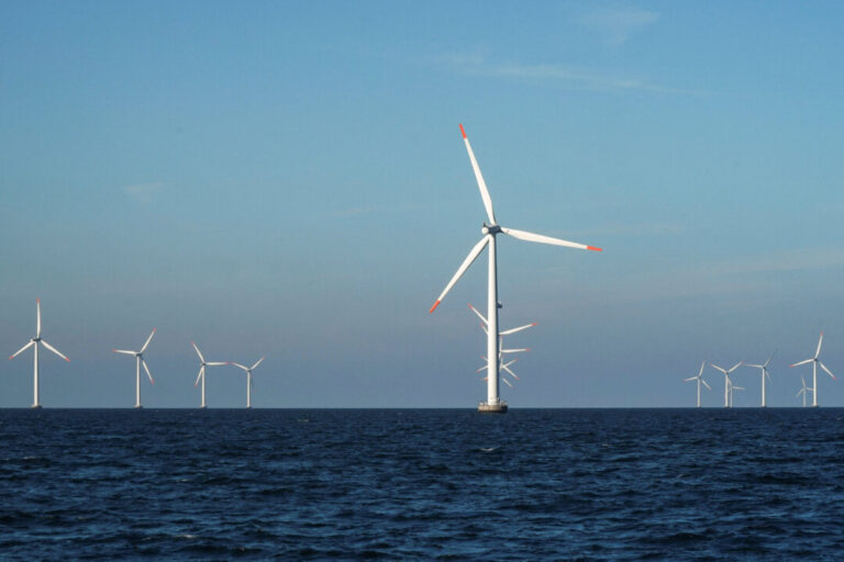 interior-department-halts-$1.5-billion-offshore-wind-project-off-rhode-island