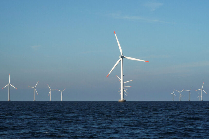 interior-department-halts-$1.5-billion-offshore-wind-project-off-rhode-island