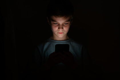 vast-majority-of-youth-exceed-daily-‘screen-time’-recommendations:-government-report