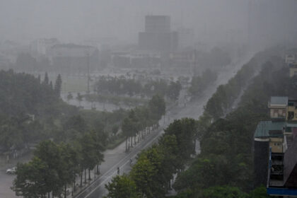 mass-evacuations,-airports-closed-as-typhoon-kajiki-reaches-vietnam