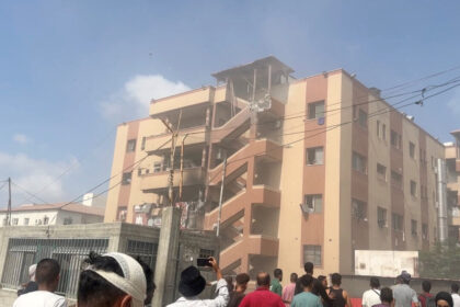 israel-strikes-gaza-hospital,-killing-several-journalists