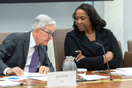 trump-moves-to-fire-fed’s-lisa-cook—here-are-4-takeaways
