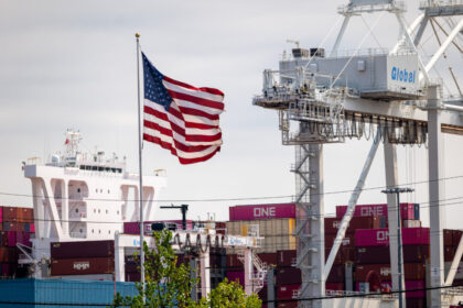 us-tariffs-deliver-record-$30-billion-in-august,-deficit-outlook-brightens