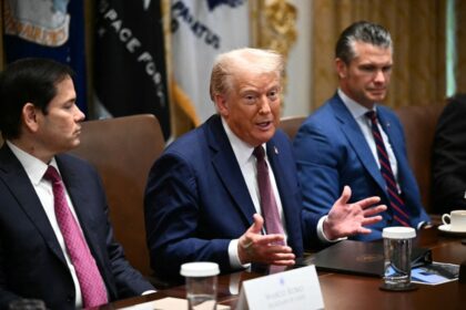 trump-hosts-white-house-meeting-on-gaza’s-future