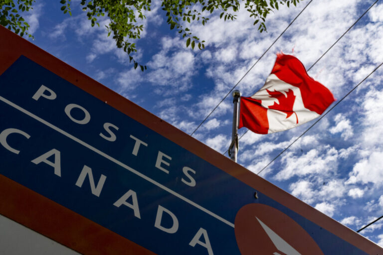 canada-post-urges-union-to-revisit-offers,-says-gap-between-parties-is-‘substantial’