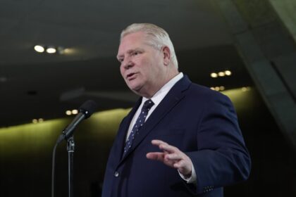 ontario’s-ford-calls-for-federal,-provincial-public-servants-to-work-in-office-5-days-a-week