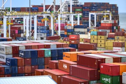 appeals-court-rules-most-of-trump’s-tariffs-are-illegal