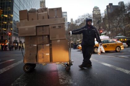 explainer:-what-the-end-of-the-‘de-minimis’-duty-free-parcel-rule-means