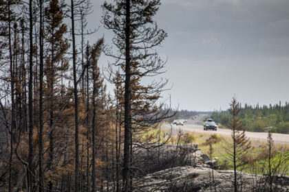 nwt-town-under-evacuation-order-due-to-wildfire-within-2-km-of-community