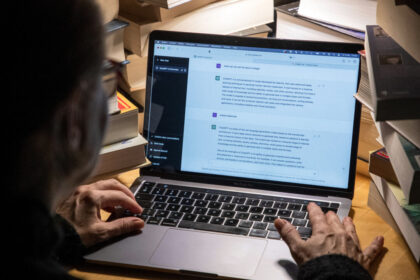 85-percent-of-canadians-favour-ai-oversight-by-government,-survey-finds
