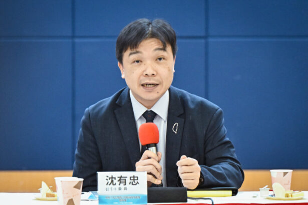taiwan-official-questions-china’s-spending-billions-on-military-parade