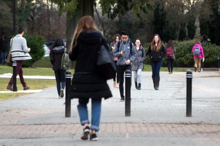 three-quarters-of-canadian-university-students-say-they-censor-themselves-on-campus:-study