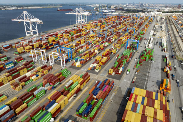 trump-admin-asks-supreme-court-to-overturn-tariff-ruling
