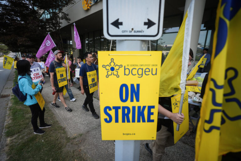 union-escalates-bc-public-service-job-action,-saying-no-improved-offer-in-sight