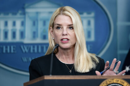 us-ag-bondi-expands-anti-human-trafficking-efforts,-warns-of-worsening-situation-along-canada-us-border