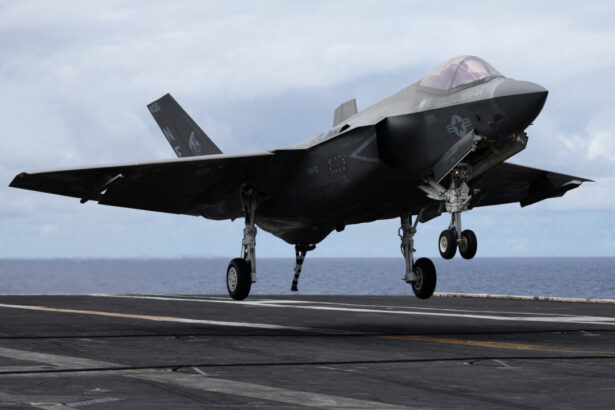 f-35s-moved-to-puerto-rico-as-us-military-buildup-in-caribbean-continues
