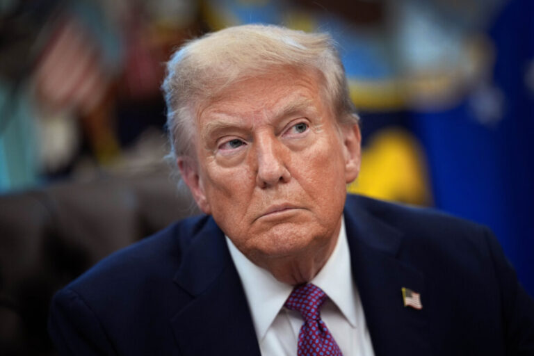 trump-issues-‘last-warning’-to-hamas,-promises-deal-on-gaza-‘very-soon’