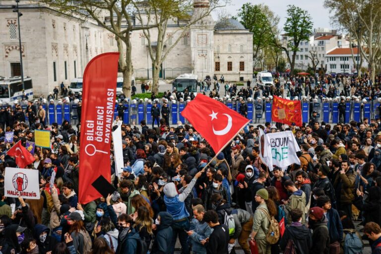 access-to-major-social-media-platforms-restricted-in-turkey,-internet-watchdog-says