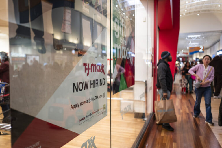 us-job-growth-weaker-than-first-reported—here’s-what-to-know