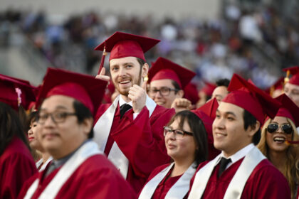 unemployment-at-nearly-40-year-high,-us-college-grads-face-‘ai-anxiety’
