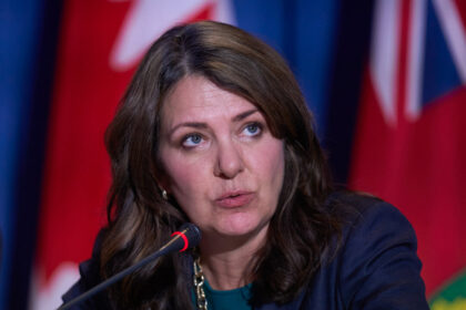 alberta’s-smith-says-she’ll-challenge-carney-on-federal-policies-at-edmonton-meeting