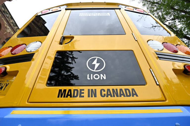quebec-grounds-all-1,200-lion-electric-school-buses-after-fire