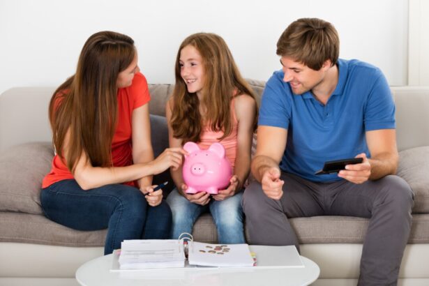 giving-your-kids-a-push:-how-to-help-your-teen-build-good-credit 