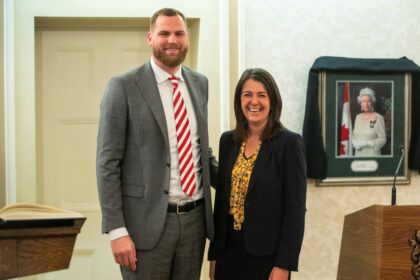 alberta’s-smith-directs-jobs-minister-to-seek-more-provincial-control-over-immigration