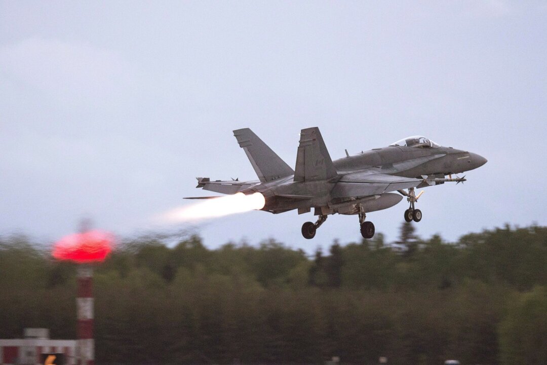 norad-fighter-jets-respond-to-bomb-threats-aboard-flights-landing-in-calgary