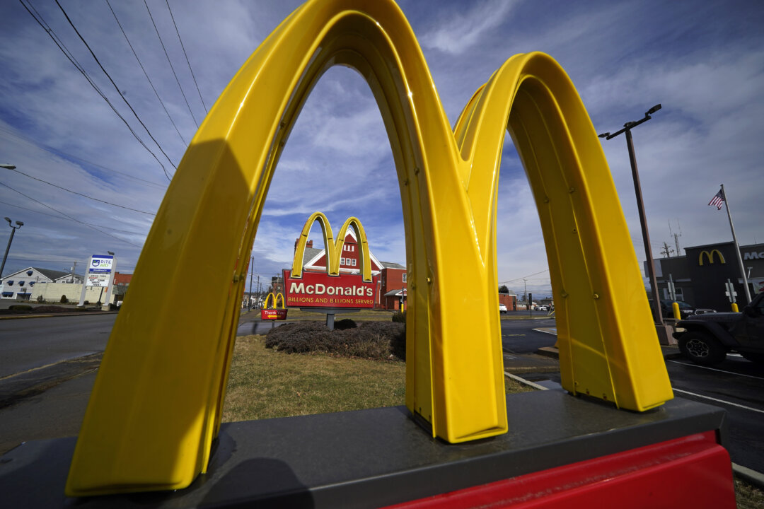 rfk-jr.-lauds-mcdonald’s-initiative-to-invest-$200-million-in-regenerative-agriculture