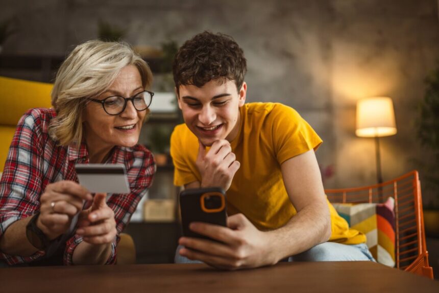 guiding-your-teen-on-the-path-to-financial-wellness